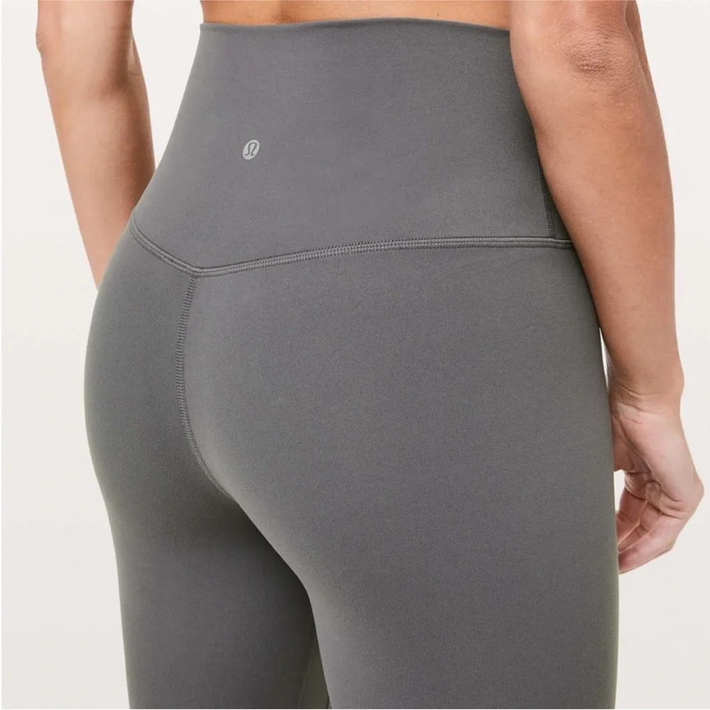 Lululemon‎ Align HR Crop 24”